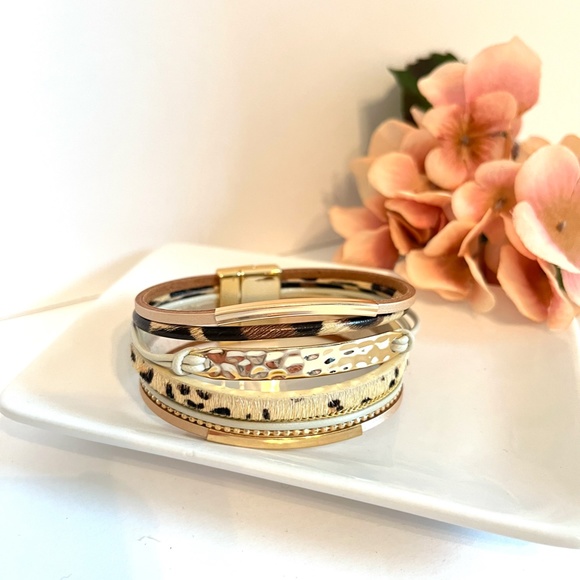 Leopard Faux Fur Hammered Gold Wrap Bracelet - Picture 1 of 6